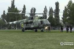 Раніше МВС направило до Покровська спецназ на гелікоптері через сутички біля окружкому