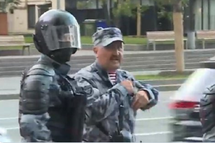 Розгоном мітингів у Москві керує колишній беркутівець Кусюк, який розганяв Майдан (фото)