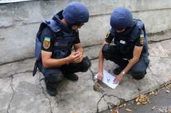 Піротехніки показали, чим бойовики заміновують території на Донбасі