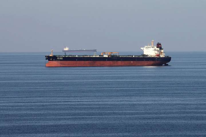 Іран заявив про затримання танкера в Перській затоці 