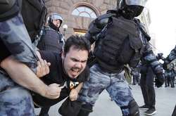 Раніше повідомлялося про 828 затриманих