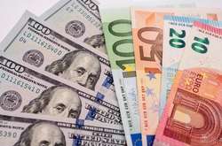 Долар і євро стрімко здорожчали: курс валют на 5 серпня