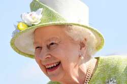 Шоколатье рассекретил любимые конфеты Елизаветы II