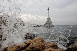 Чемпіонка світу з кікбоксингу та її колега загинули під час шторму у Севастополі