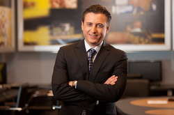 Керівник телеканалу Ахметова звинуватив «плюси» Коломойського в незаконній діяльності