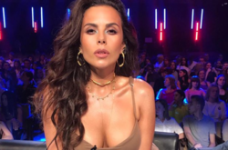 Настя Каменских поддержала тренд на купальник с леопардовым принтом