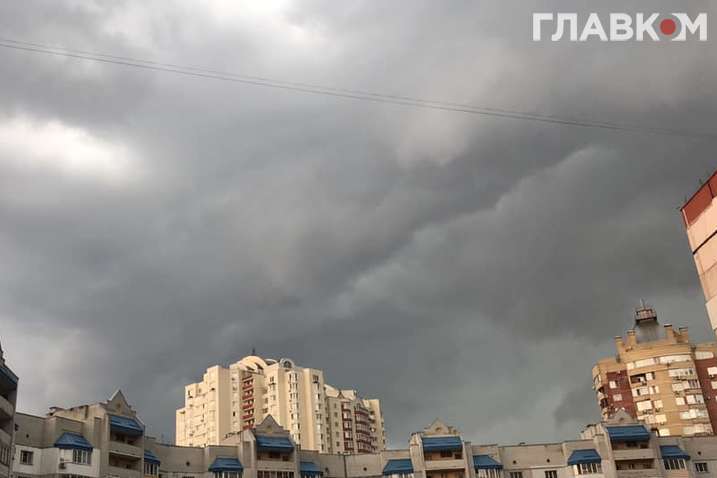 На четвер синоптики прогнозують грозу у Києві