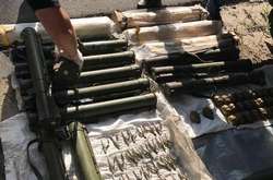 СБУ затримала трьох військових, які продавали 12 гранатометів