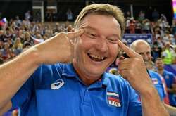 Итальянец Бузато во время празднования растянул указательными пальцами уголки глаз и изобразил человека монголоидной расы