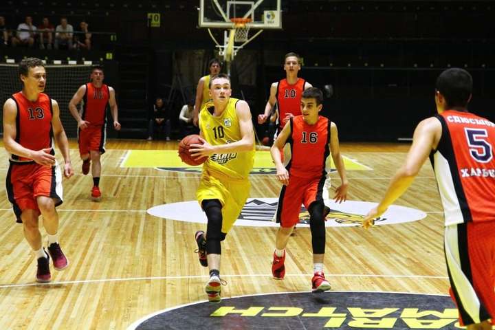 Українського баскетболіста названо серед головних надій чемпіонату Європи