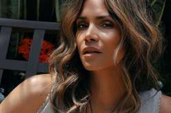 Холли Берри