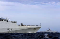 Британський корабель супроводжував російський корвет у Ла-Манші