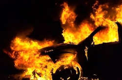  Внаслідок пожежі автомобіль згорів повністю 