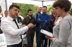  Володимир Зеленський на посаді президента вже близько трьох місяців