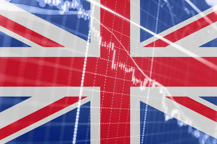 Экономика Британии упала впервые за семь лет