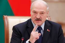 Лукашенко доручив своїм шпигунам «цивілізовано» прослуховувати людей 