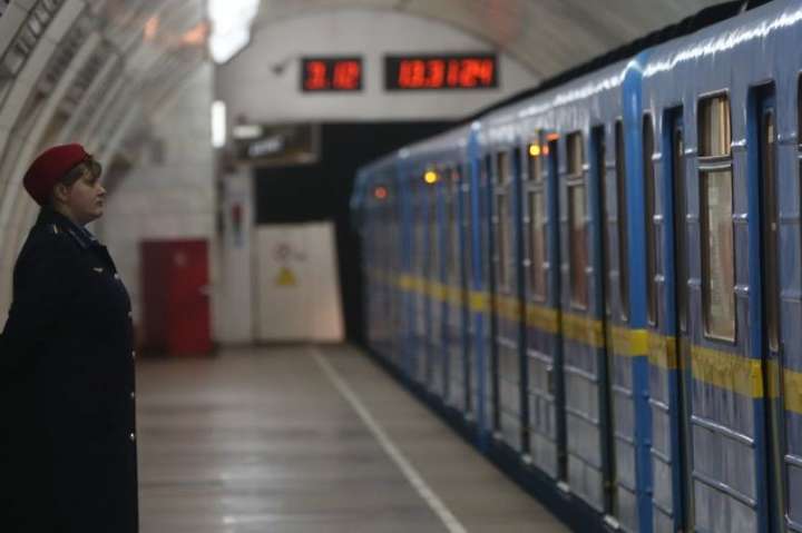 У Києві сьогодні можуть обмежити роботу на трьох станціях метро