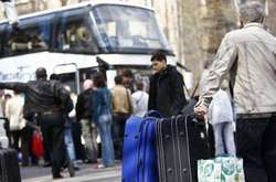 Коли заробітчани заберуть свої сім’ї – економіка України впаде, - експерт