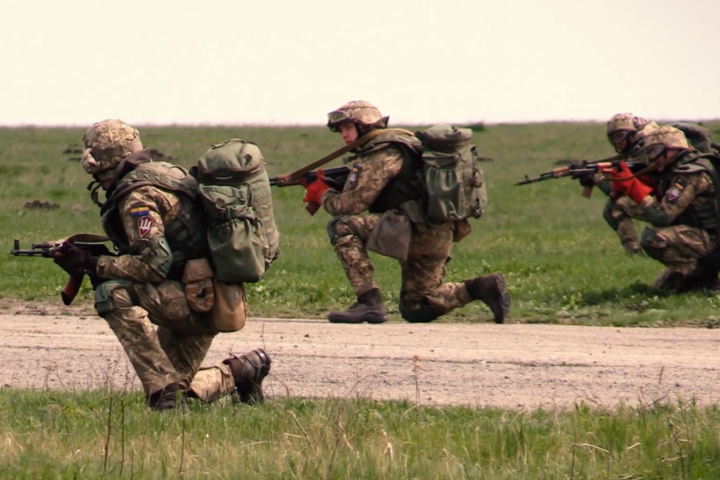 Доба на Донбасі: 13 ворожих обстрілів, Об'єднані сили зазнали втрат