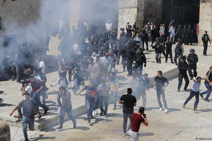 Внаслідок заворушень на Храмовій горі в Єрусалимі постраждали 65 людей