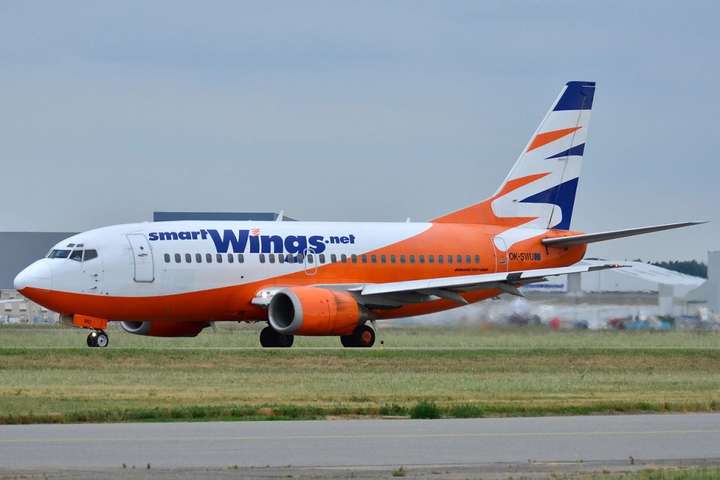 Boeing із майже 200 пасажирами здійснив екстрену посадку в аеропорту Праги