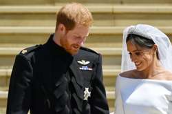 Принц Гаррі, аби надягнути форму військового льотчика на весілля, мусив просити про спеціальний дозвіл