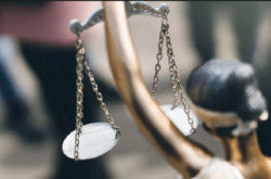 ЗМІ: харківська суддя перебила звинувачення СБУ «вигнанням диявола з сувенірних грошей»