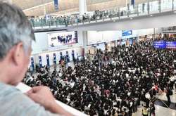 Протести у Гонконзі: в аеропорту знову скасували всі авіарейси
