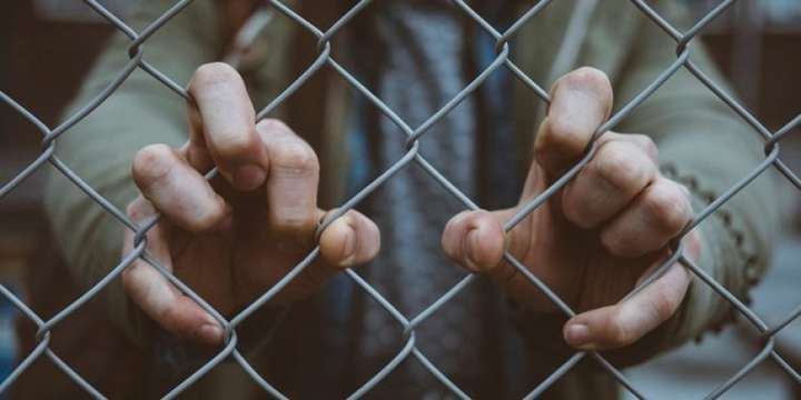 Бойовики «ЛНР» майже рік незаконно утримують у в'язниці проукраїнського студента