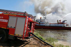 В России сгорел теплоход «Святая Русь» (видео)