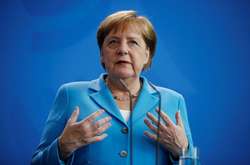Меркель звинуватила Росію в розвалі ракетного договору