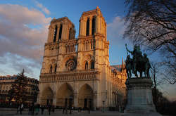Собор Парижской Богоматери находится под угрозой обрушения из-за жары