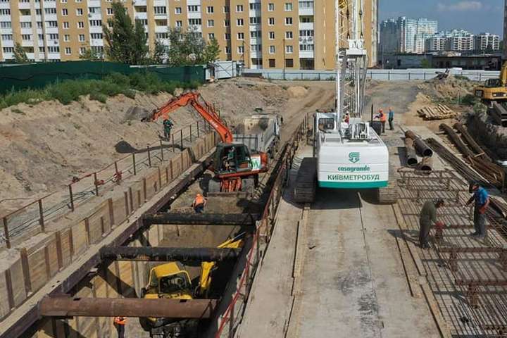 Як будується метро на Виноградар (фото)