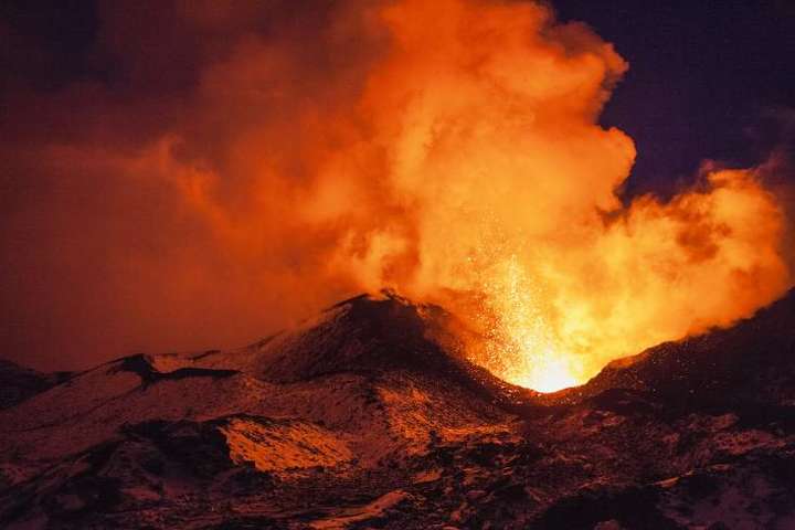 В Австралии найдено около 100 подземных вулканов
