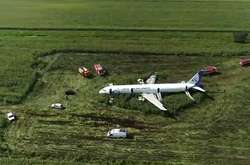Аварійна посадка літака в РФ: кількість потерпілих зросла до 74 осіб 