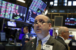 Американські фондові індекси 14 серпня завершили торги падінням приблизно на 3%