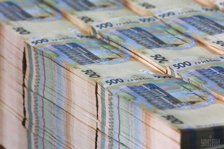 Житель Киева заплатил рекордную сумму налога – почти 1 млрд грн
