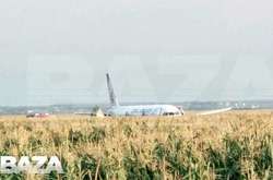 Путін нагородив пілотів, які замість Криму приземлились у кукурудзі під Москвою