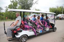 К мосту в Станице Луганской начал ездить электромобиль (видео)