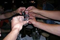 На Тернопільщині власник підприємства за антиукраїнську позицію звільнив заробітчан з Харкова