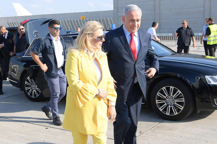 В літаку, яким Нетаньягу з дружиною летіли до Києва, сталося «непорозуміння»
