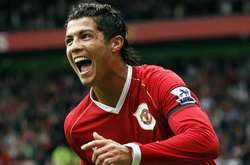 Форлан: Роналду - егоїст, який в «МЮ» проводив цілий день біля дзеркала