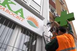 Кличко показав, як влада очищує Київ від реклами (відео)