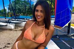 Пишногруда гольфістка з США. Запаморочливі фото Ханни Лейнер