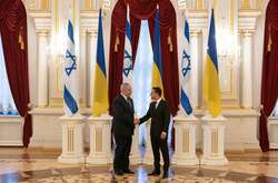 Зеленский договорился с Нетаньяху решить проблему массовых отказов украинцам на въезд в Израиль