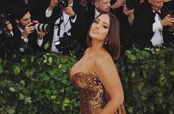  Эшли Грэм 
 instagram / ashleygraham 