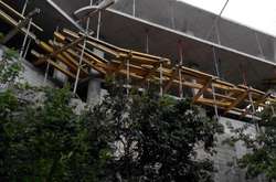 Незаконна будівля на вул. Уральській