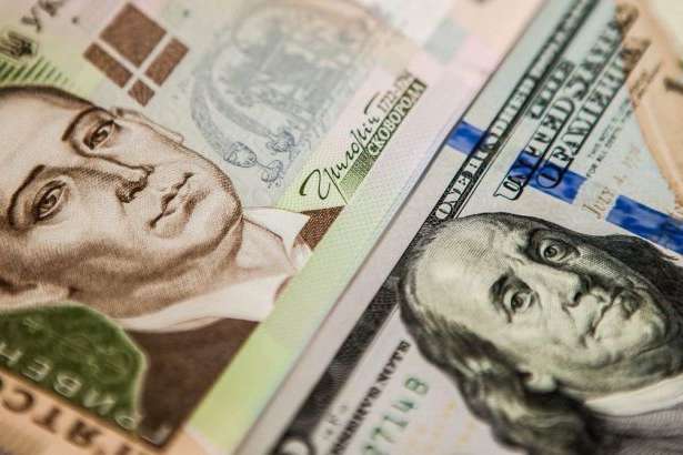 Нацбанк повысил курс доллара