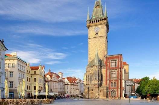 У Чехії вирішили зняти з історичної будівлі меморіальну дошку, присвячену Червоній армії