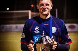 Футболист-гей рассказал, как ему тяжело жилось до того, как он сделал каминг-аут